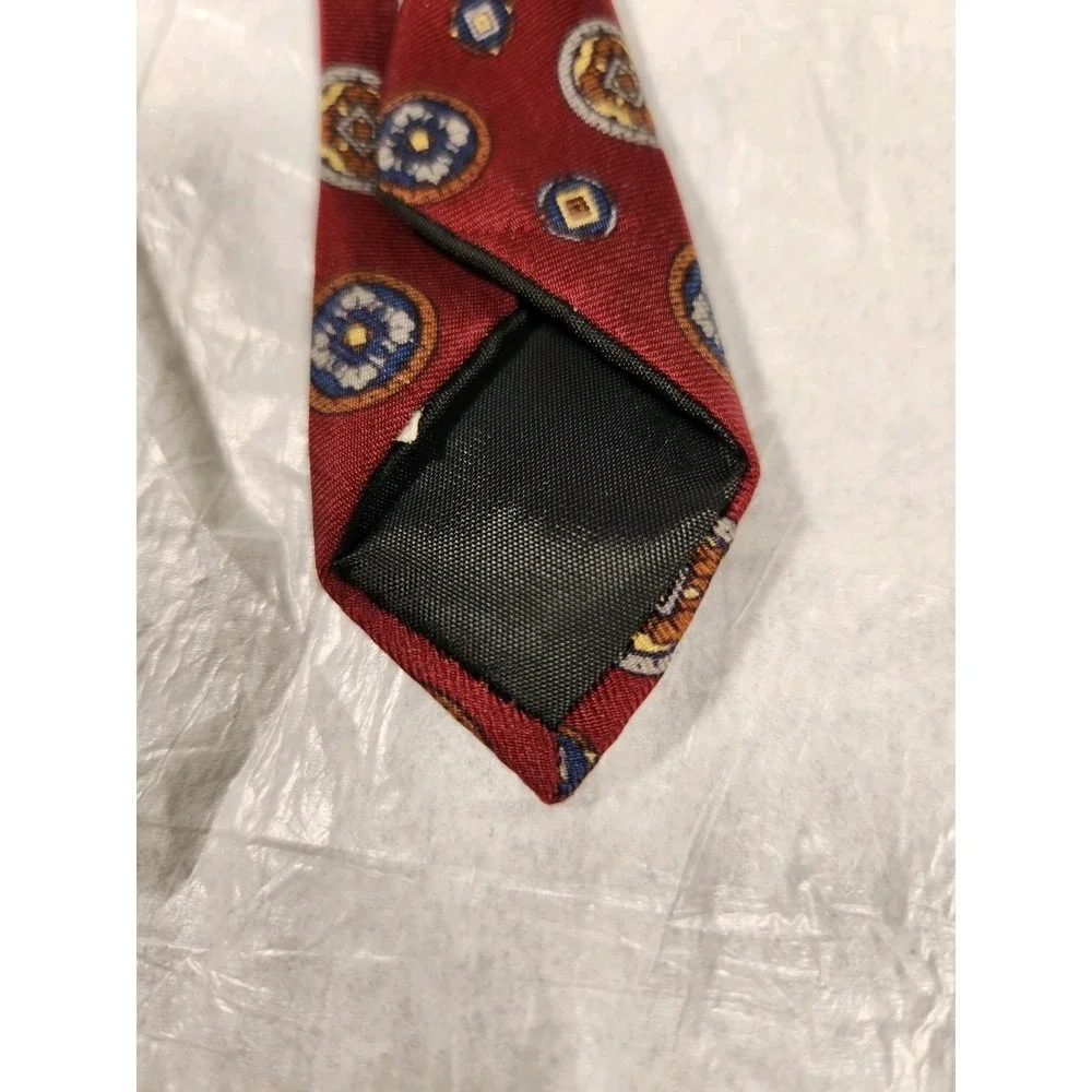 Oscar De La Renta Tie Men's Couture Red Medallion Gold 59